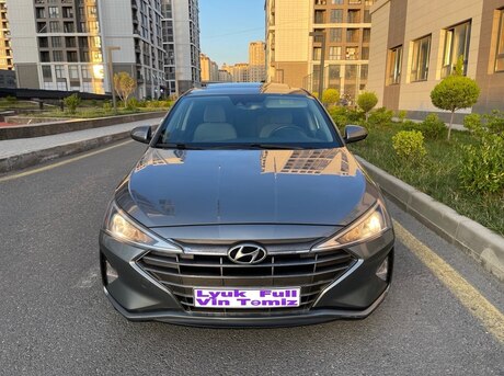 Hyundai Elantra 2018