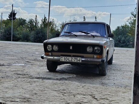 LADA (VAZ) 2106 1990