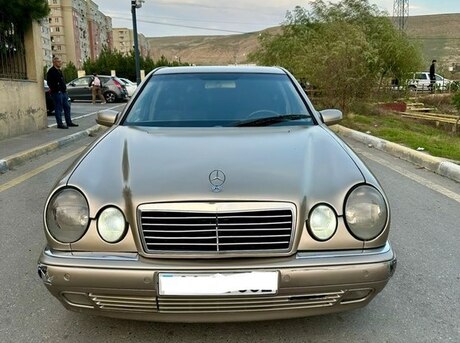 Mercedes E 220 1999