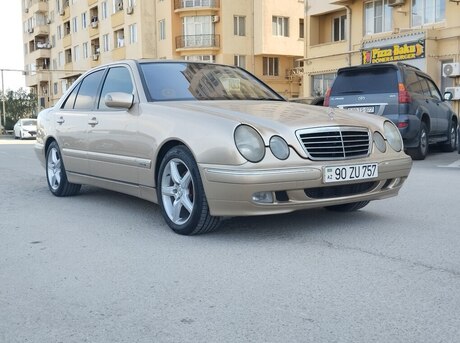 Mercedes E 220 2000