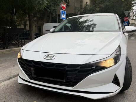 Hyundai Elantra 2021