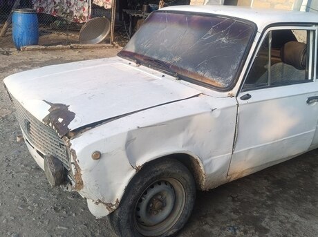 LADA (VAZ) 21011 1987
