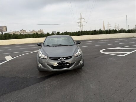 Hyundai Elantra 2012