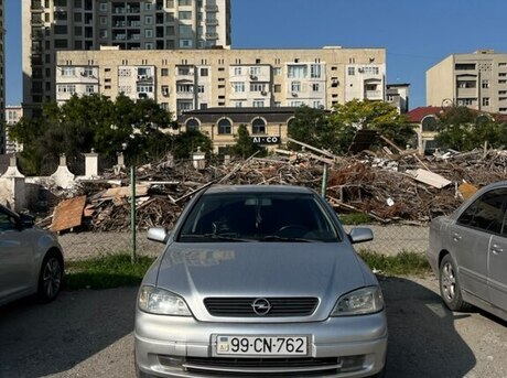 Opel Astra 2000