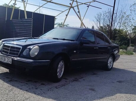 Mercedes E 220 1999