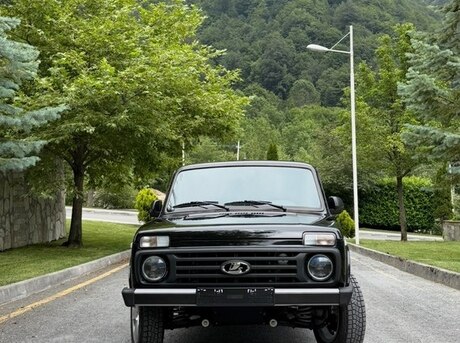 LADA (VAZ) Niva 2025