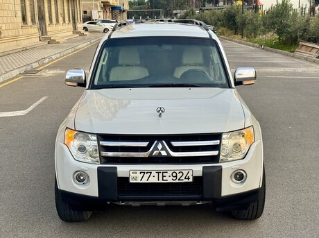 Mitsubishi Pajero 2008