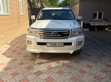 Toyota Land Cruiser 2011