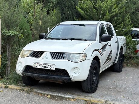 Mitsubishi L200 2006