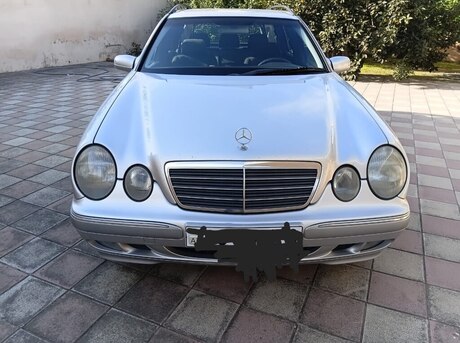 Mercedes E 220 2002
