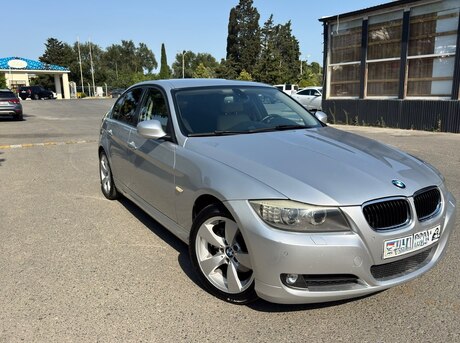 BMW 320 2010