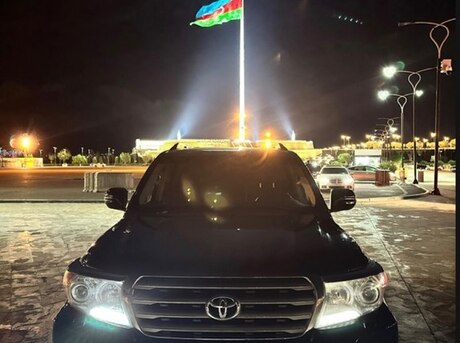 Toyota Land Cruiser 2010