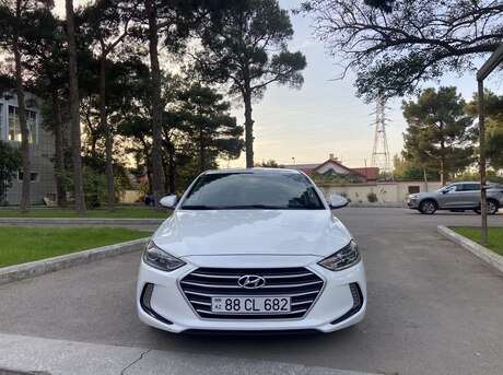 Hyundai Elantra 2018