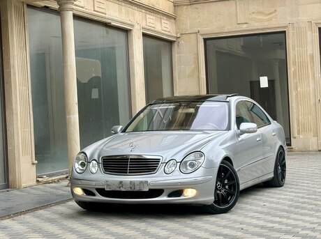 Mercedes E 240 2002