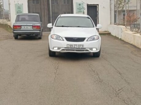 Daewoo Gentra 2014