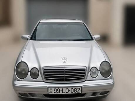Mercedes E 220 1996