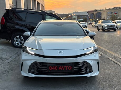 Toyota Camry 2024