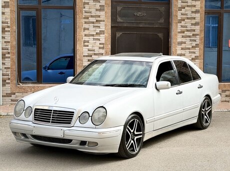 Mercedes E 220 1998
