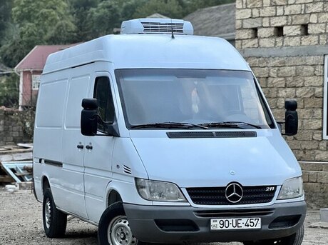 Mercedes  2005