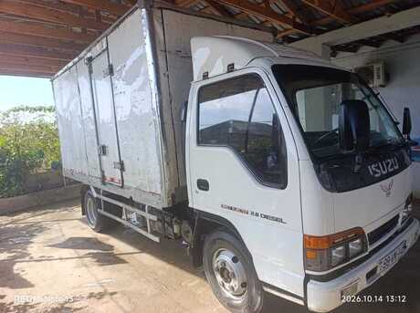 Isuzu NKR 55 L 2008