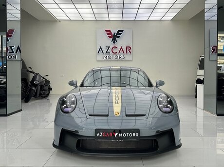 Porsche  2024