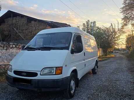 Ford Transit 2000