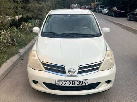 Nissan Tiida 2011