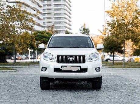 Toyota Land Cruiser Prado 2010