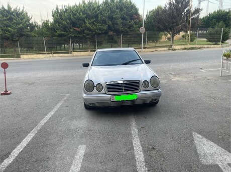 Mercedes E 240 1998
