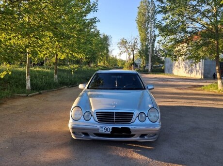 Mercedes E 280 2000