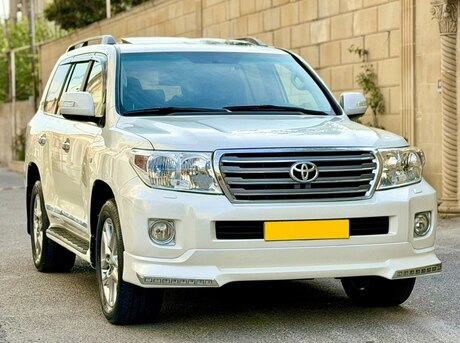 Toyota Land Cruiser 2011