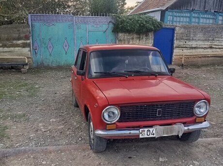 LADA (VAZ) 21011 1984