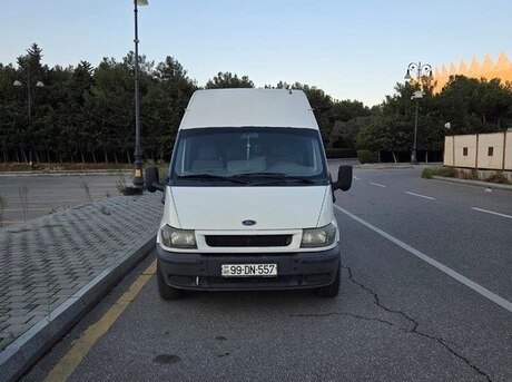 Ford Transit 2000