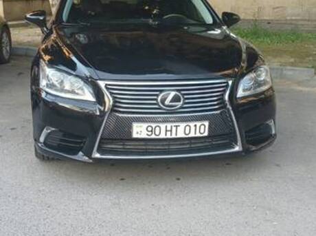 Lexus  2012