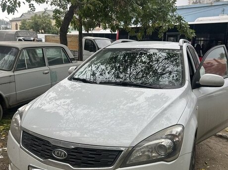 Kia  2011