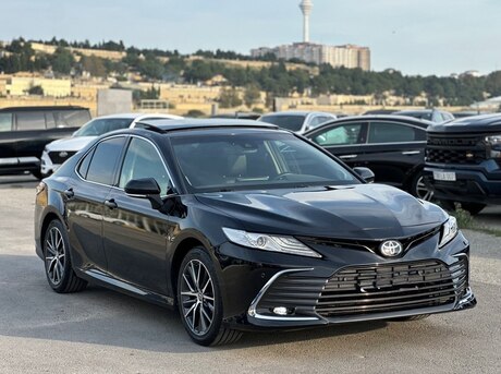 Toyota Camry 2021