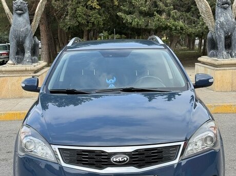 Kia  2011