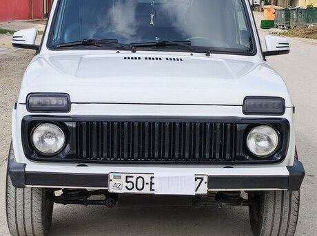 LADA (VAZ) Niva 2010