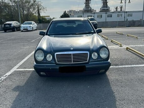 Mercedes E 240 1999