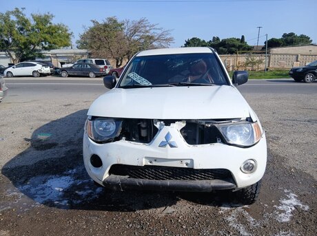 Mitsubishi L200 2007