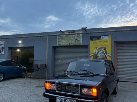 LADA (VAZ) 2107 2011