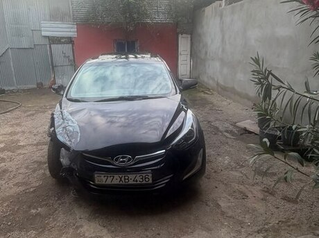 Hyundai Elantra 2012