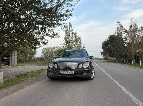 Mercedes E 270 2003