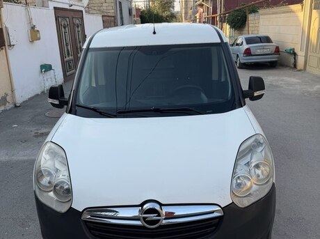 Opel Combo 2012