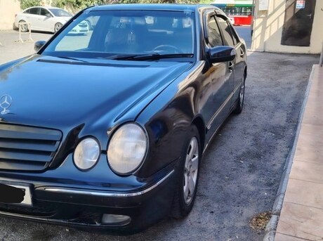 Mercedes E 270 2000
