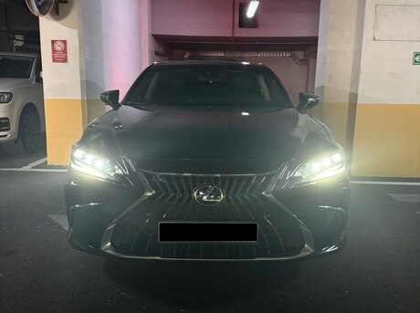 Lexus ES 300h 2024