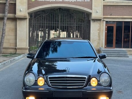 Mercedes E 220 2000