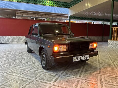 LADA (VAZ) 2107 2011