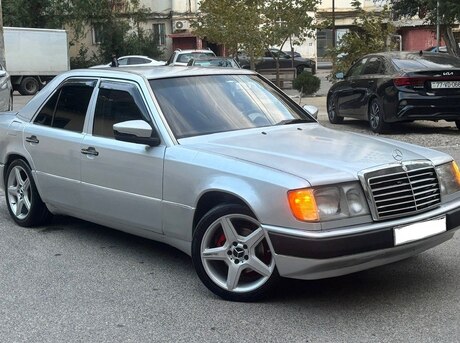 Mercedes 220 E 1993