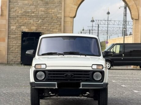 LADA (VAZ) Niva 2012
